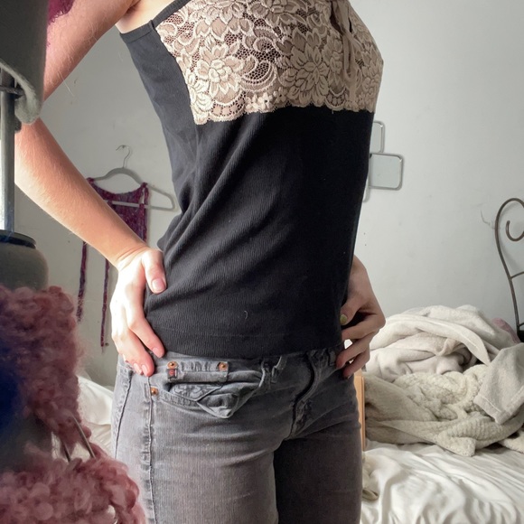 Bisou bisou tank top with lace and tie up - Picture 3 of 4